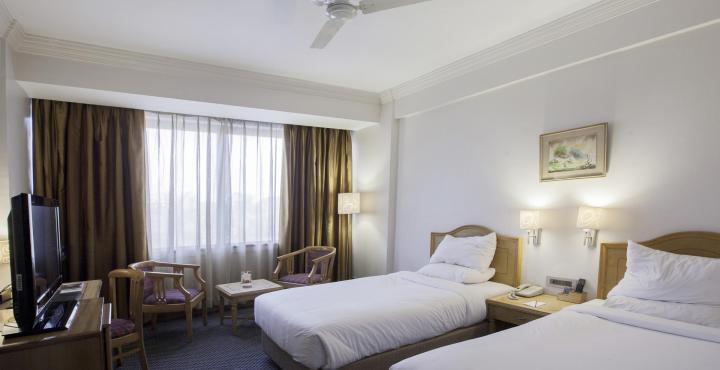 Hotel Gemini Continental, Hazratganj Lucknow Zewnętrze zdjęcie